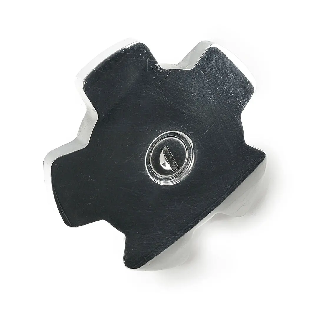 Mk1 Locking Gas Cap - Polished Aluminum 1