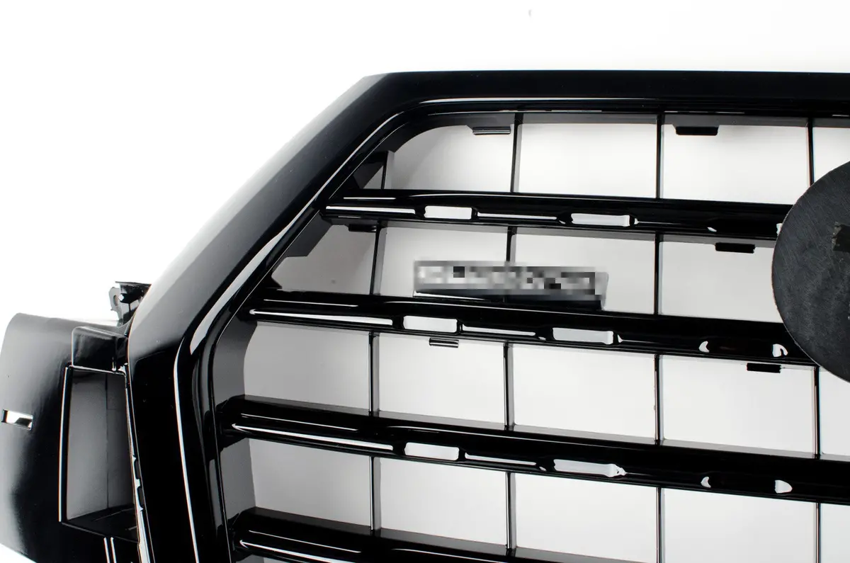 Black Optic S-Line Grille For 4M Audi Q7 - Black W/ Black Surround 2