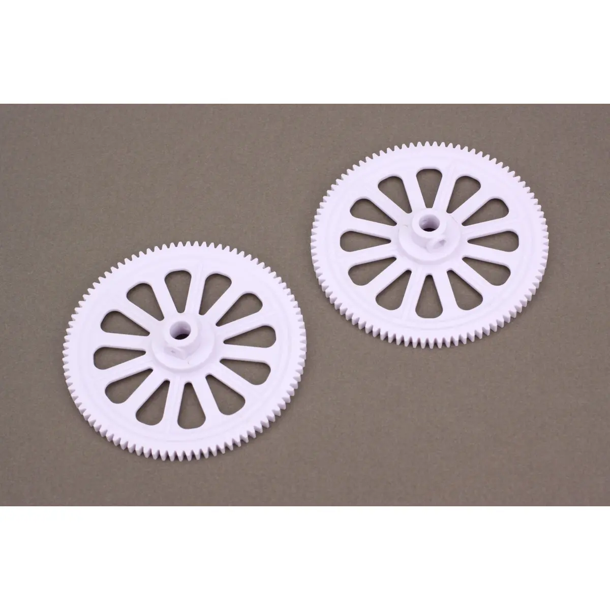 Main Tail Drive Gear (2): B450 1