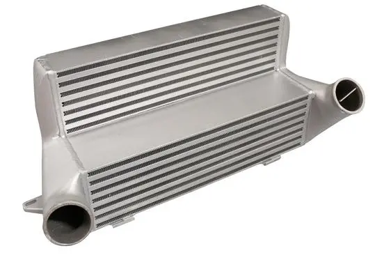 Bms E82/E9x Race Intercooler 1
