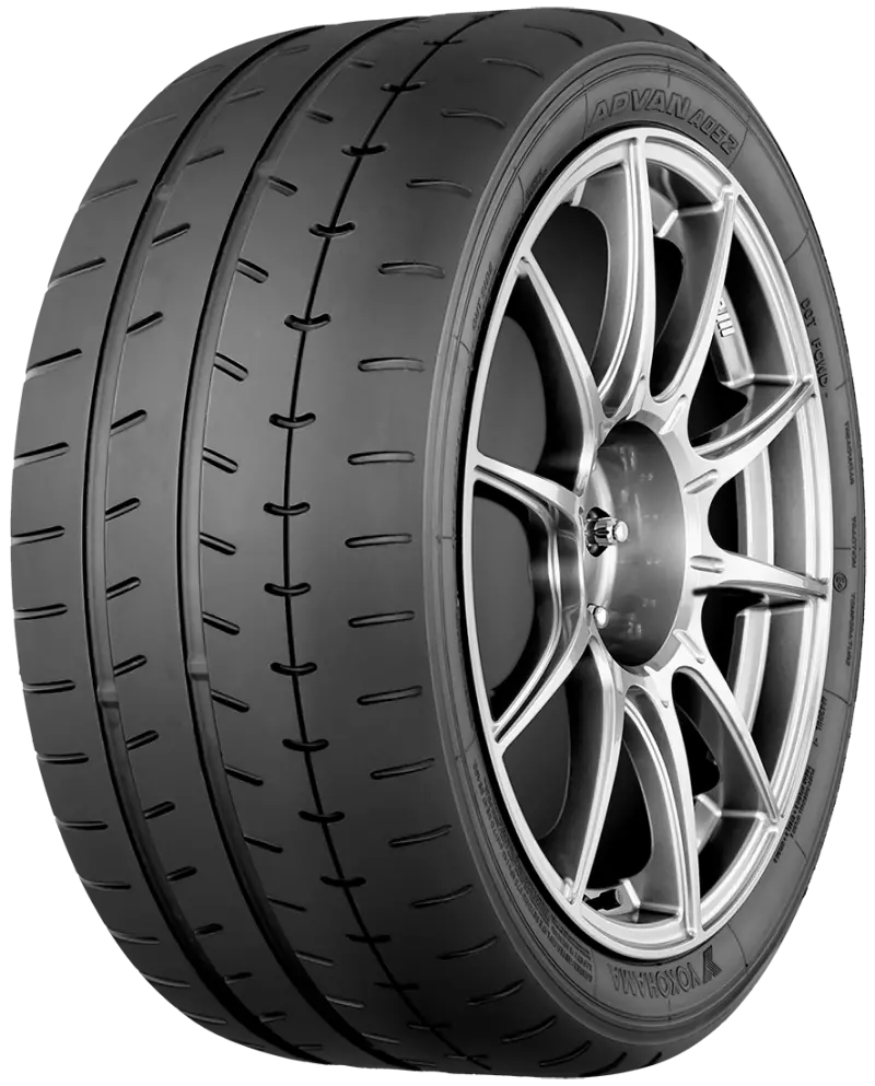 Yokohama Tires - 225/40R18 92Y 1