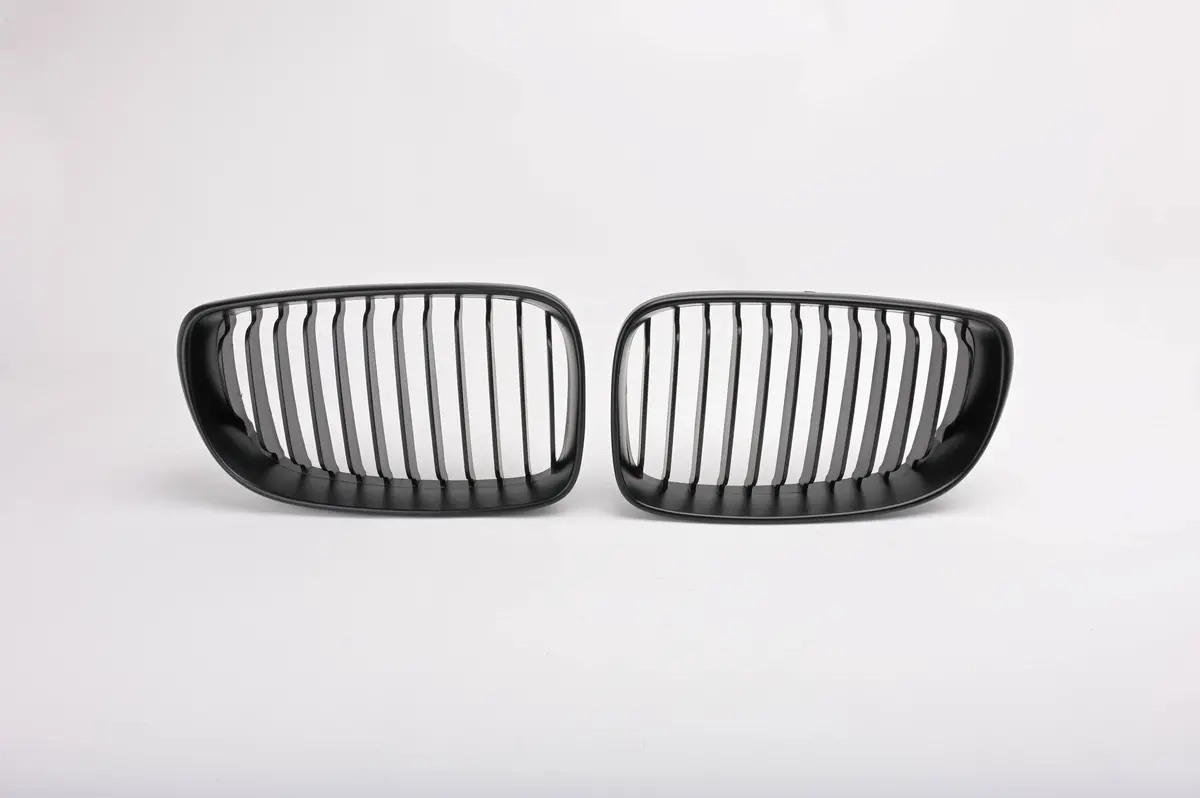Bmw E82/E88 Matte Black Grille 1