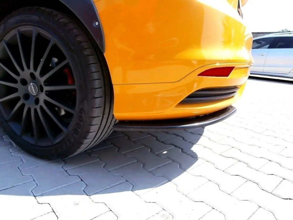 Maxton Design Mk3 Ford Focus St Pre-Facelift Rear Side Splitters 1