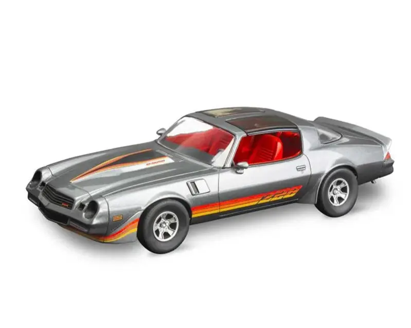 Revell 1/25 Scale 1981 Chevrolet Camaro Z/28 Plastic Model Kit [Rmx14526] 1