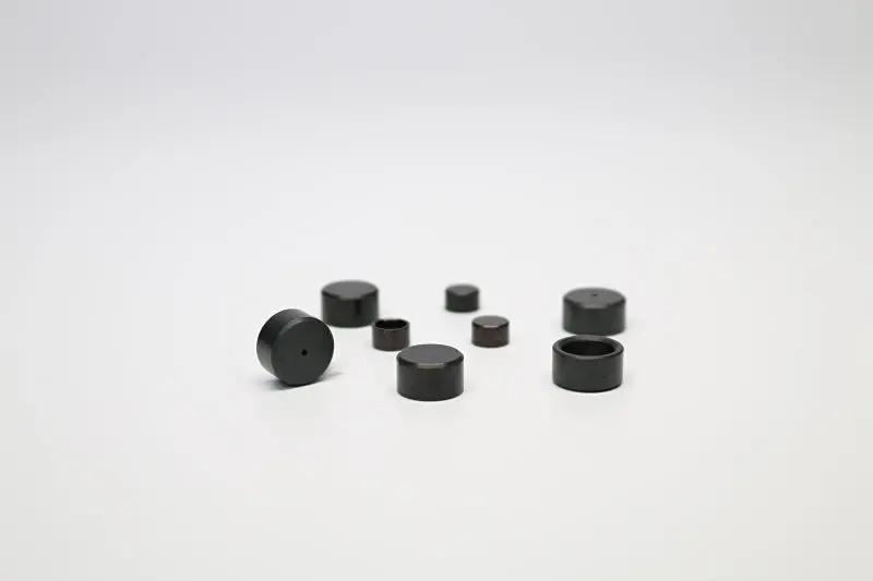 Ferrea Standard 3/8" Lash Caps – 16-Piece Set 1